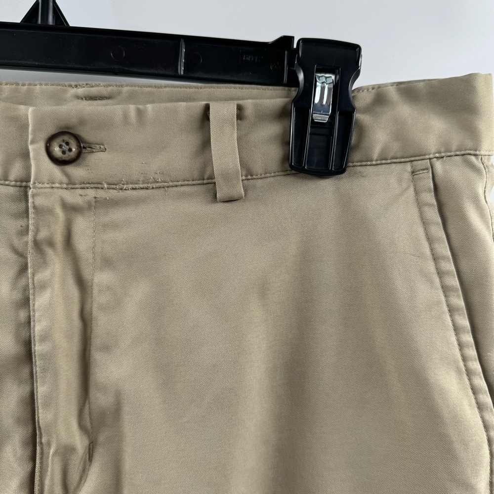 Nike Men’s Khaki Dri-FIT Golf Shorts – Size 32/M, Zipper Fly - Picture 2 of 10